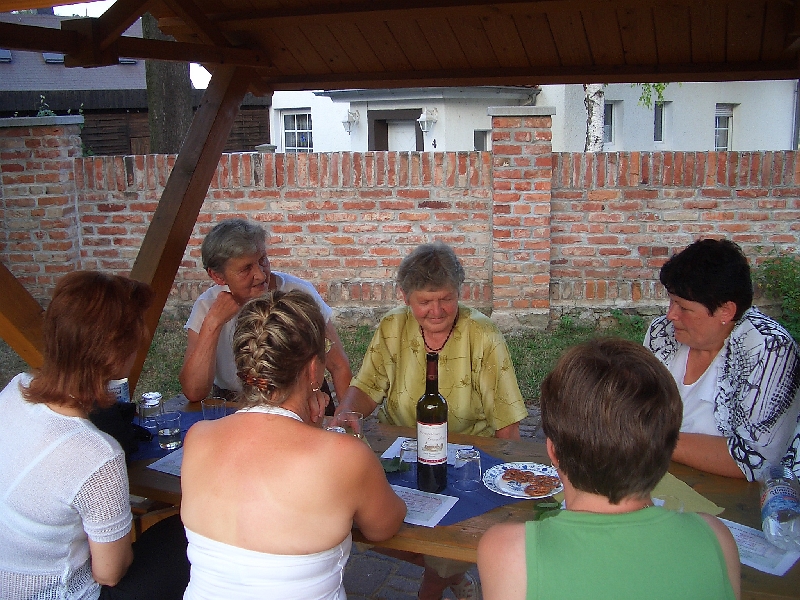 2006-07-20_Einweihung Gedenktafel an Pfarrhausmauer_05.jpg